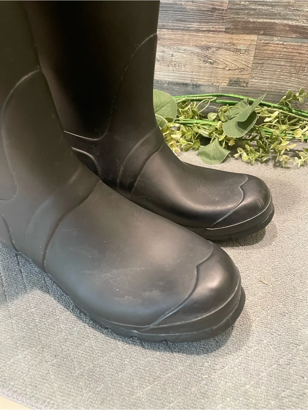 Hunter Original Tall Matte Rain Boots Size 8 Women's